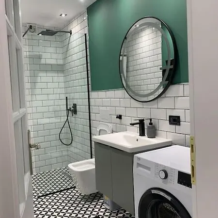 Apartman 'olive'condo -where Your Next Journey Begins *