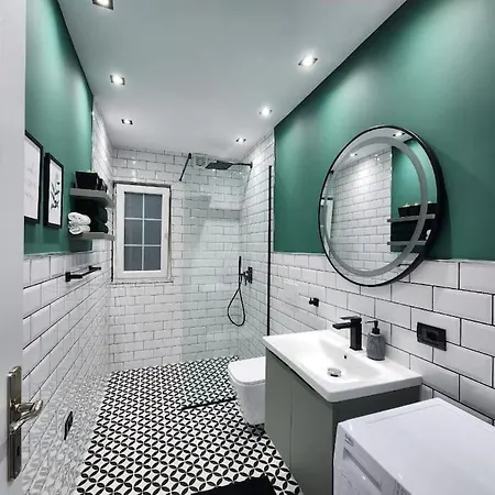 Apartman 'olive'condo -where Your Next Journey Begins *